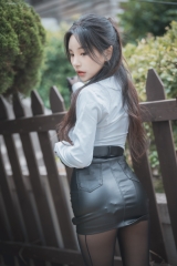 33[DJAWA]No223 模特Yeeun Ds Relationship主题私房性感连体黑丝秀翘臀美腿诱惑写真