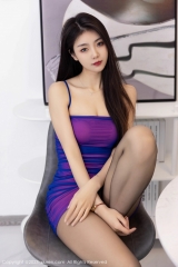 26XiuRen第6374期_模特可乐Vicky性感蓝紫色吊带短裙配超薄黑丝秀美腿诱惑写真