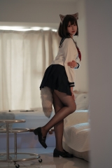 1网络美女Natsuko夏夏子大尾巴喵主题私房性感JK制服配超薄黑丝秀美腿诱惑写真